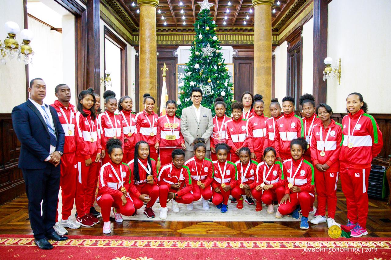 Tournoi UFFOI : Le président Andry Rajoelina récompense les Barea U20